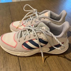 Adidas sneakers 90s Valasion